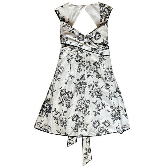 NWT Jessica Simpson Floral Rockabilly Dress Sz 16W Plus Goth Cocktail Romantic - Picture 1 of 13